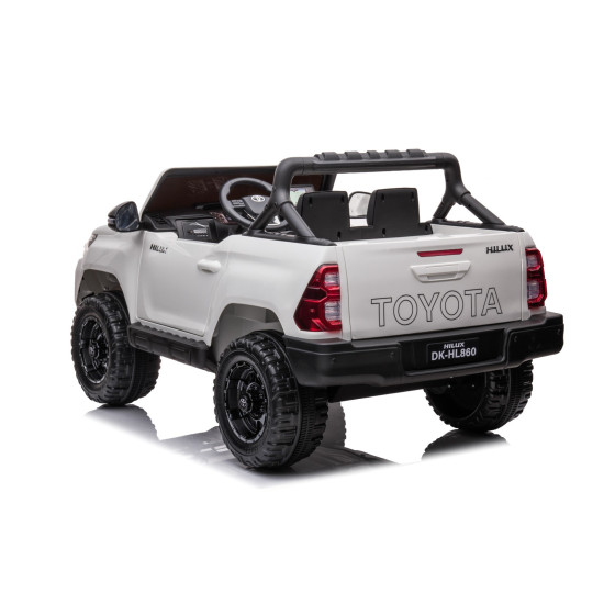 Toyota Hilux Legend Edition White 